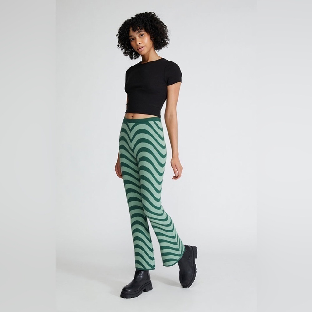 LA Hearts Green Printed Sweater Flare Pants Small